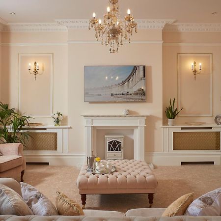 Bathen House Boutique Hotel Buitenkant foto The Drawing Room at The Old Vicarage