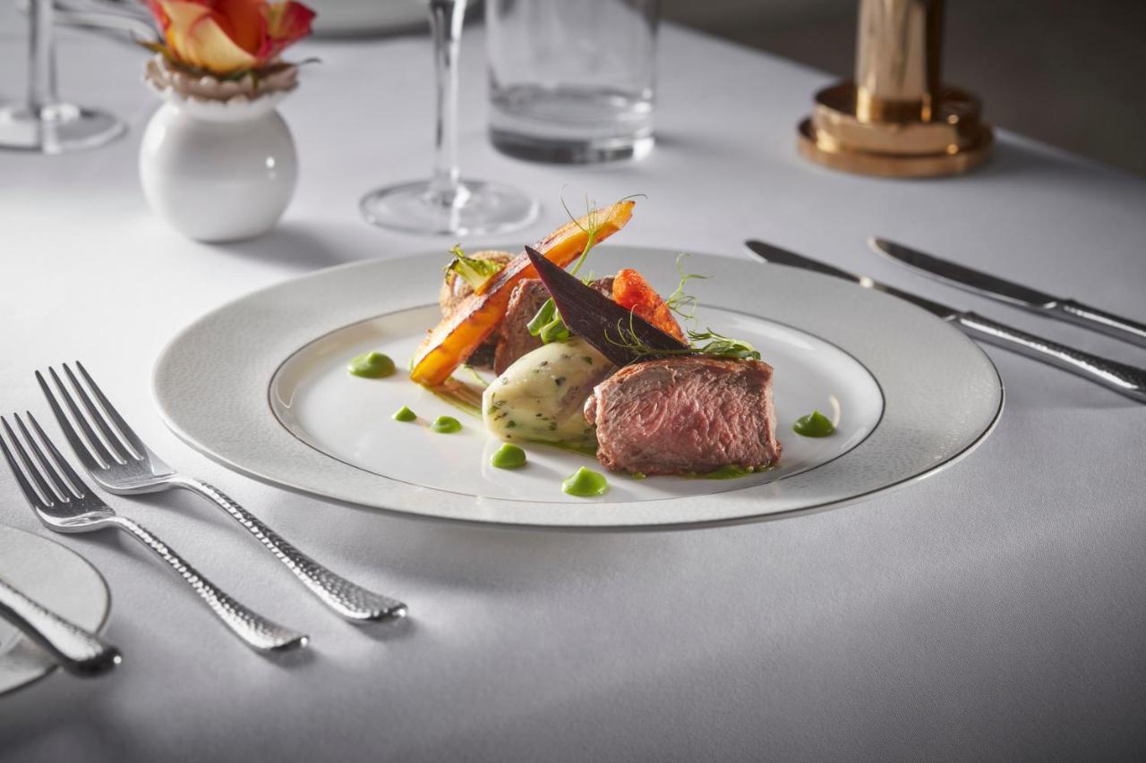 Bathen House Boutique Hotel Buitenkant foto A dinner plate